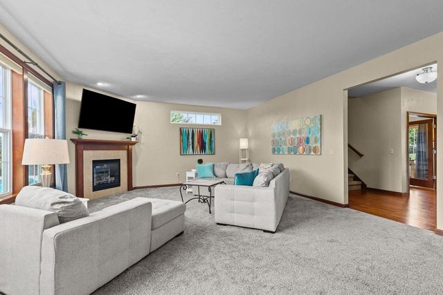 5212 N ROSEMARY DRIVE, Appleton, WI 54913