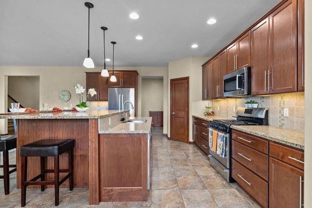 5212 N ROSEMARY DRIVE, Appleton, WI 54913