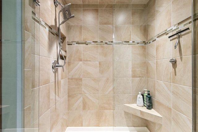 5212 N ROSEMARY DRIVE, Appleton, WI 54913