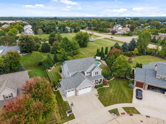 5212 N ROSEMARY DRIVE, Appleton, WI 54913