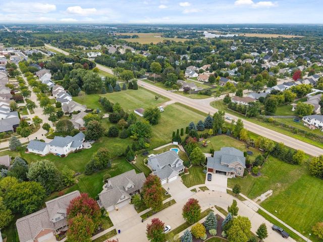 5212 N ROSEMARY DRIVE, Appleton, WI 54913