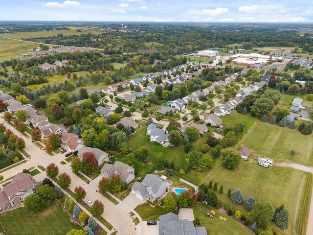 5212 N ROSEMARY DRIVE, Appleton, WI 54913