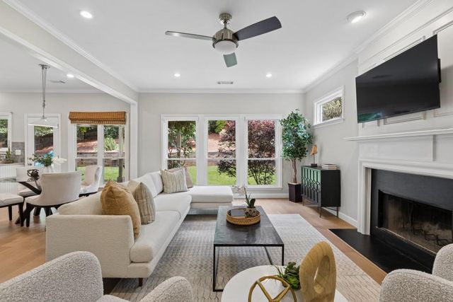 2120 Traywick Chase, Alpharetta, GA 30004