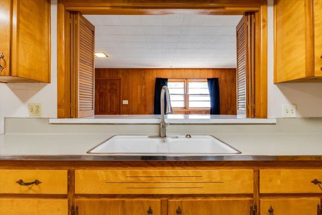 1612 N Lawndale, El Dorado, KS 67042