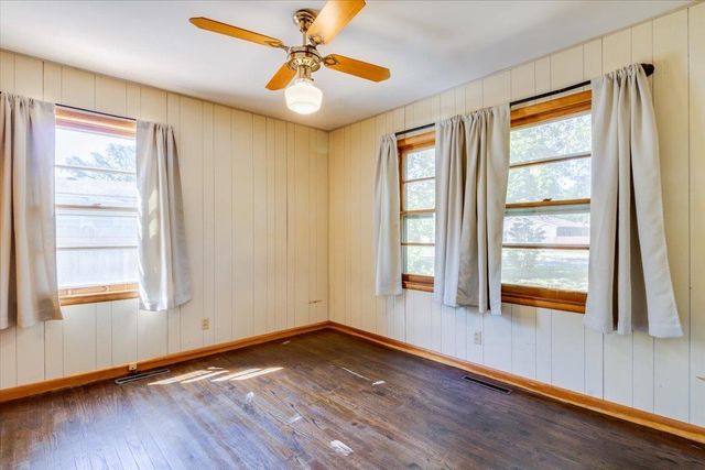 1612 N Lawndale, El Dorado, KS 67042