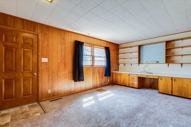 1612 N Lawndale, El Dorado, KS 67042