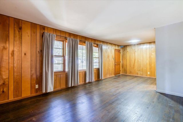 1612 N Lawndale, El Dorado, KS 67042