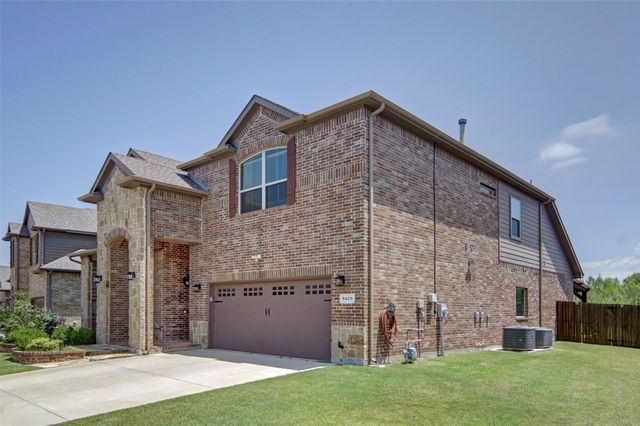 9828 Tule Lake Road, Fort Worth, TX 76177