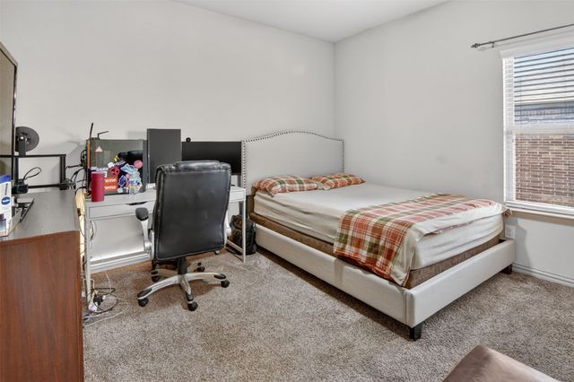 9828 Tule Lake Road, Fort Worth, TX 76177