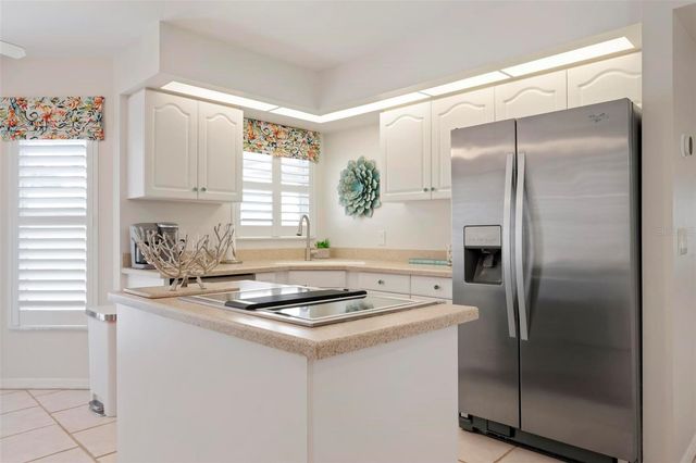 726 BRIGHTSIDE CRESCENT DRIVE 14, Venice, FL 34293