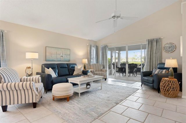 726 BRIGHTSIDE CRESCENT DRIVE 14, Venice, FL 34293