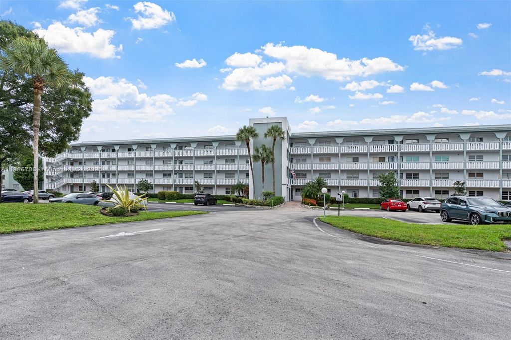 2802 Victoria Way K4, Coconut Creek, FL 33066