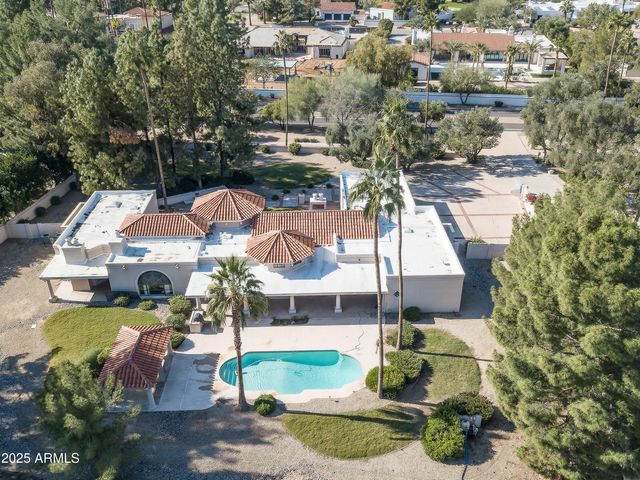 8815 N INVERGORDON Road, Paradise Valley, AZ 85253