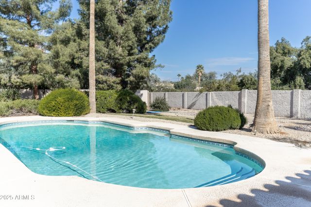 8815 N INVERGORDON Road, Paradise Valley, AZ 85253