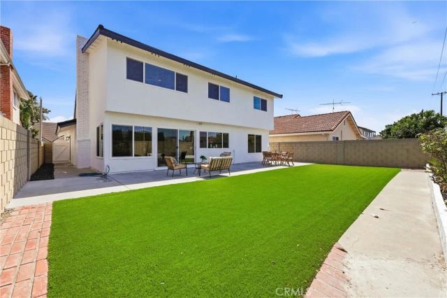 5781 Park West, La Palma, CA 90623