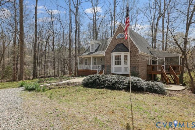 2900 Pleasantwood Rd, Powhatan, VA 23139