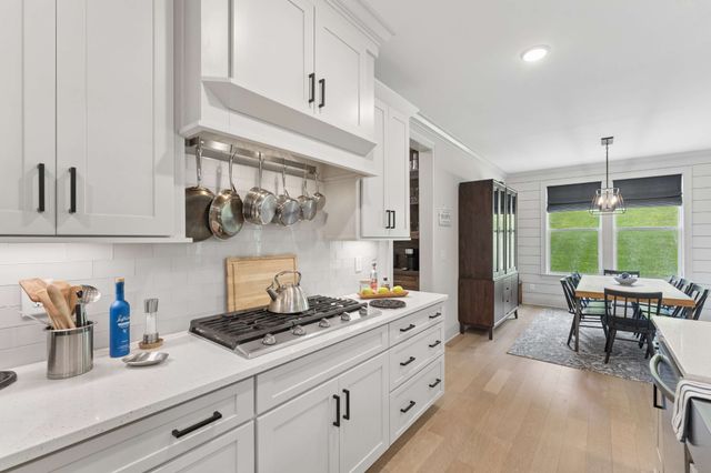 7025 Vineyard Valley Dr, College Grove, TN 37046
