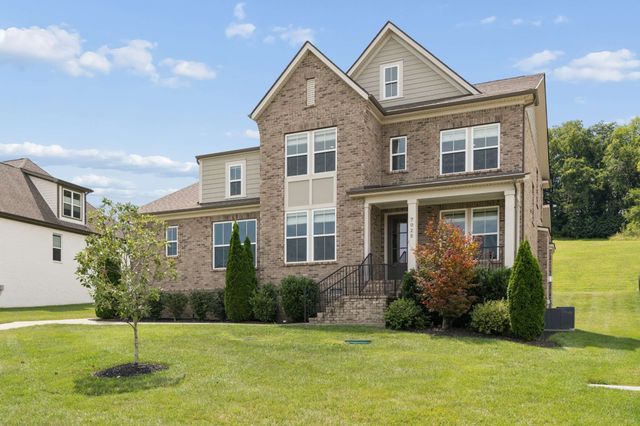 7025 Vineyard Valley Dr, College Grove, TN 37046