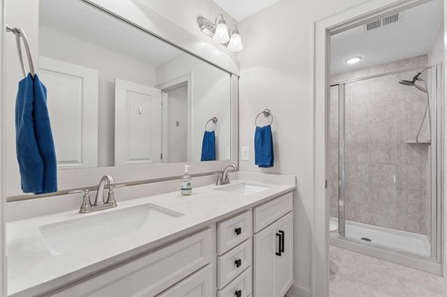 7025 Vineyard Valley Dr, College Grove, TN 37046