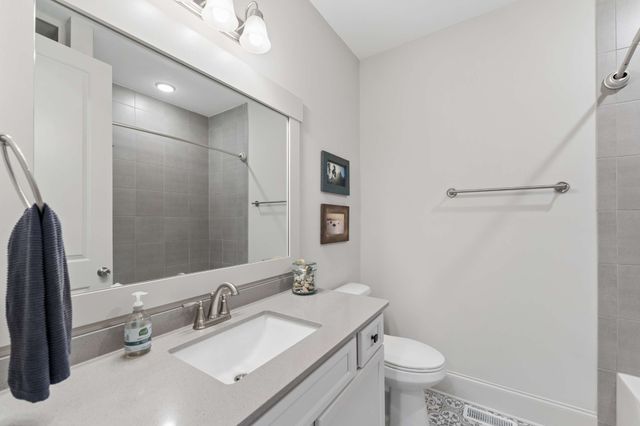 7025 Vineyard Valley Dr, College Grove, TN 37046