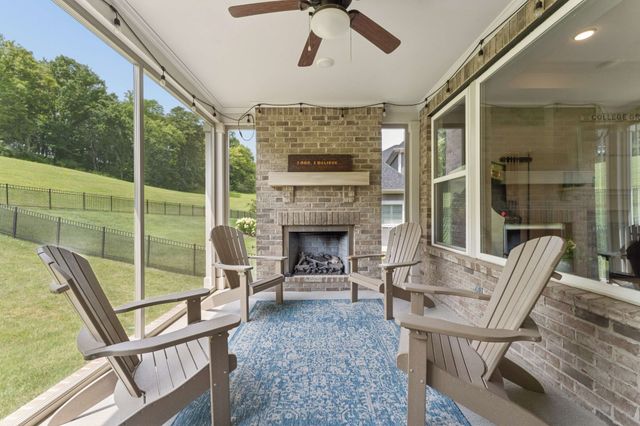 7025 Vineyard Valley Dr, College Grove, TN 37046