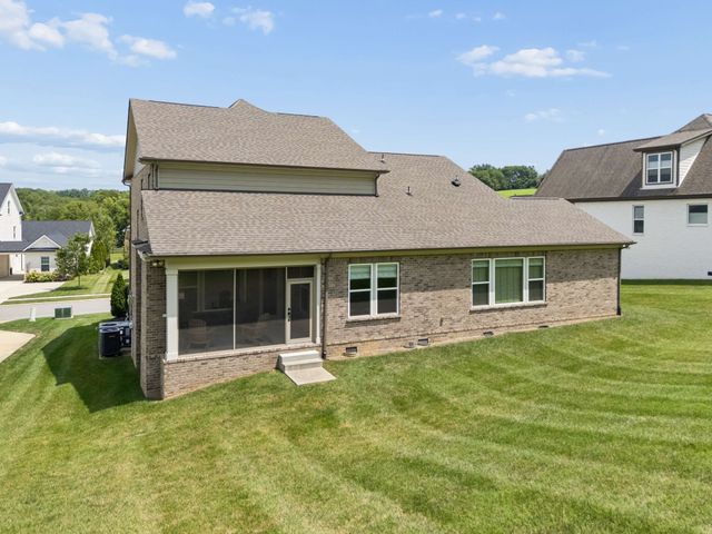 7025 Vineyard Valley Dr, College Grove, TN 37046