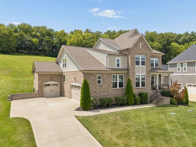 7025 Vineyard Valley Dr, College Grove, TN 37046
