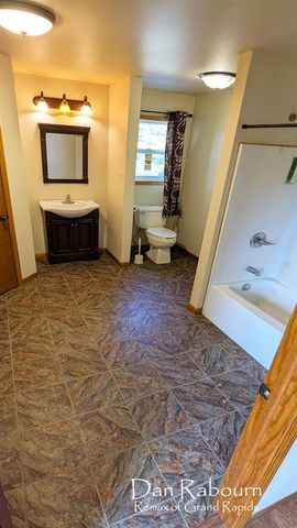 1185 11 Mile Road, Remus, MI 49340