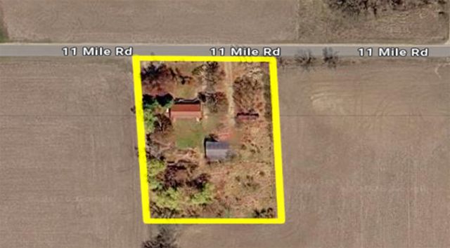 1185 11 Mile Road, Remus, MI 49340