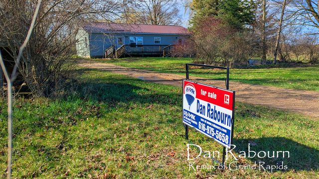 1185 11 Mile Road, Remus, MI 49340