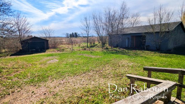 1185 11 Mile Road, Remus, MI 49340
