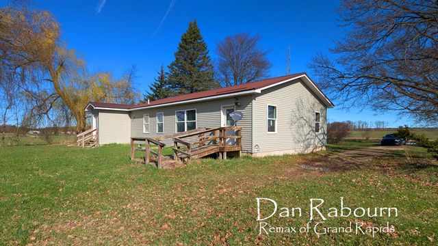 1185 11 Mile Road, Remus, MI 49340