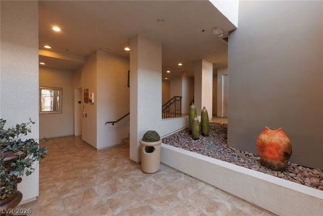 9201 Tesoras Drive 302, Las Vegas, NV 89144