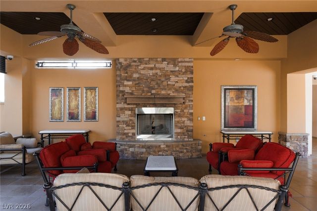 9201 Tesoras Drive 302, Las Vegas, NV 89144