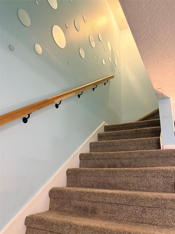 16302 RAMBLING VINE DRIVE W, Tampa, FL 33624