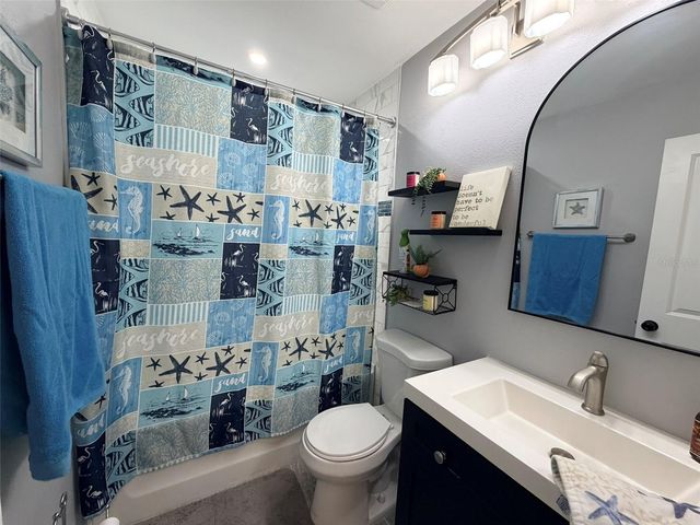 16302 RAMBLING VINE DRIVE W, Tampa, FL 33624