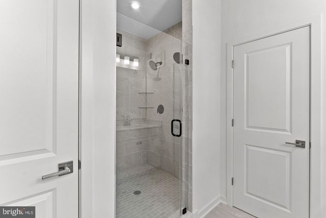 43841 VENETIAN SQ, Ashburn, VA 20147
