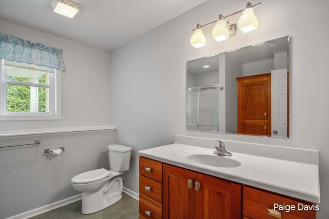 4596 Cider Wood Drive NW, Grand Rapids, MI 49534