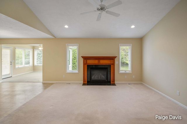 4596 Cider Wood Drive NW, Grand Rapids, MI 49534