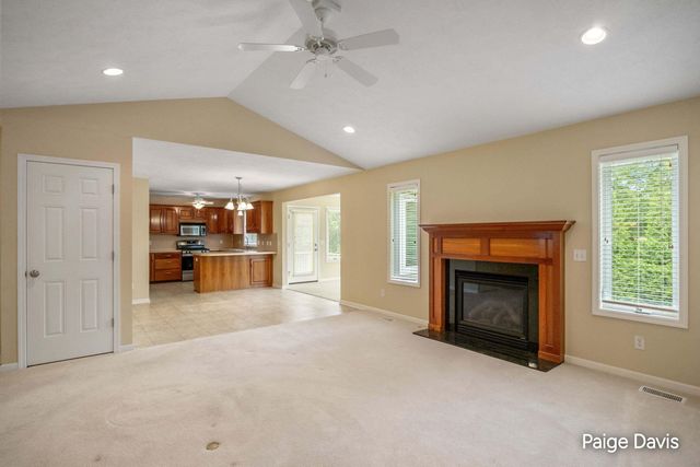 4596 Cider Wood Drive NW, Grand Rapids, MI 49534