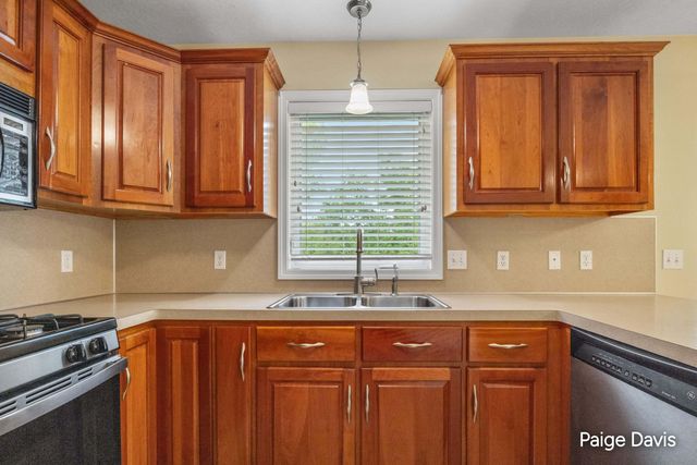4596 Cider Wood Drive NW, Grand Rapids, MI 49534