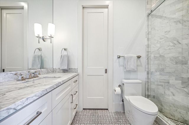 2116 Looscan Lane, Houston, TX 77019