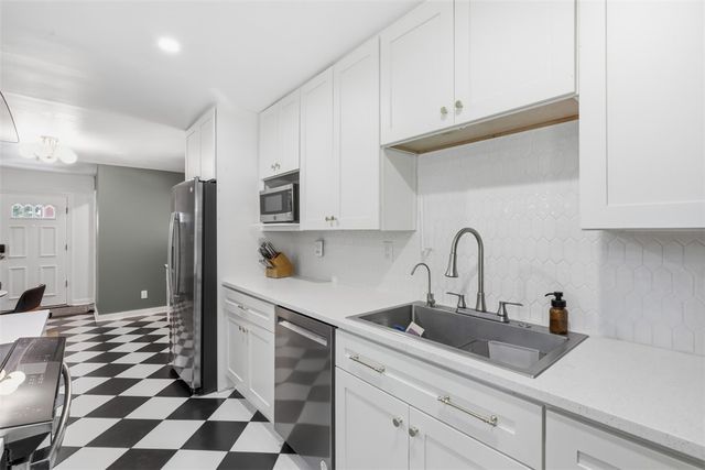 2830 Fernwald Rd, Squirrel Hill, PA 15217