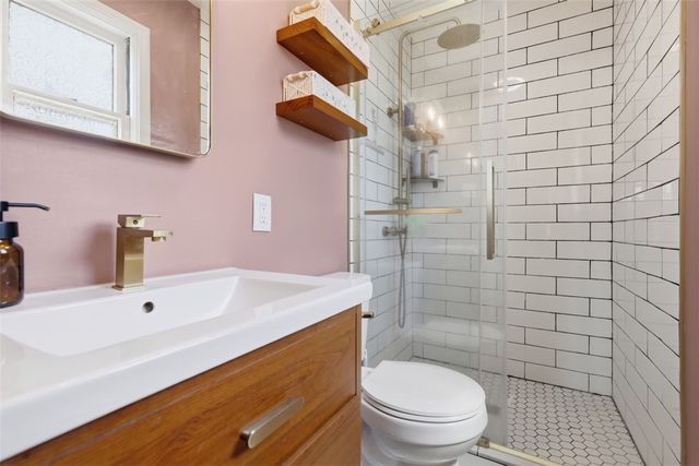 2830 Fernwald Rd, Squirrel Hill, PA 15217