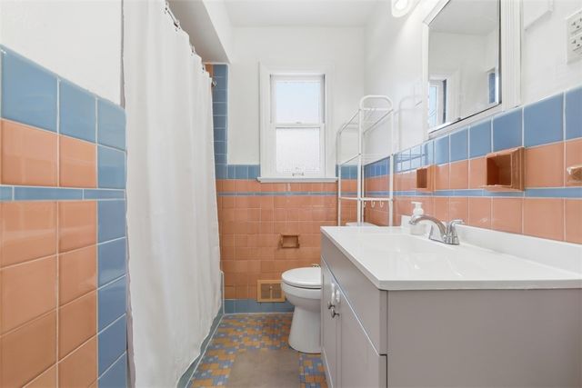 2830 Fernwald Rd, Squirrel Hill, PA 15217