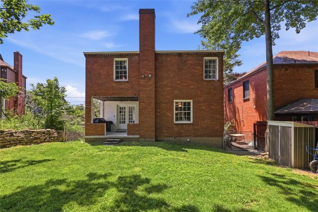 2830 Fernwald Rd, Squirrel Hill, PA 15217