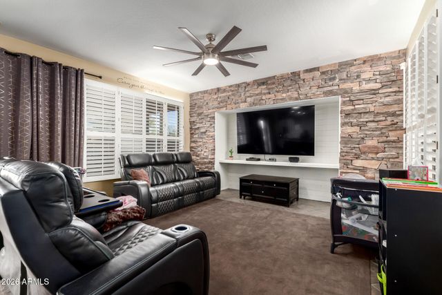 40213 N Justice Way, Anthem, AZ 85086