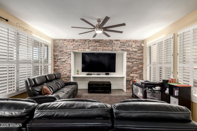 40213 N Justice Way, Anthem, AZ 85086