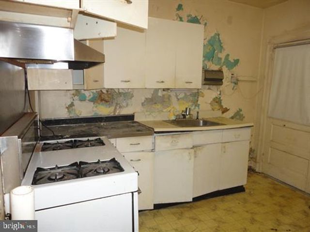 608 N OHIO AVE, Atlantic City, NJ 08401