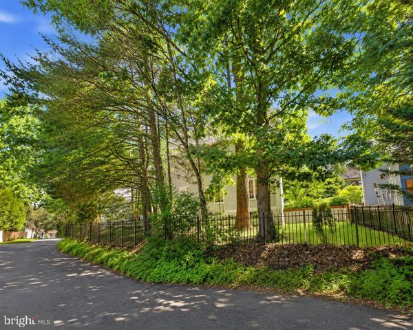 119 THURGOOD ST, Gaithersburg, MD 20878